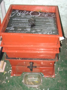 Stacked Worm Composting for $15